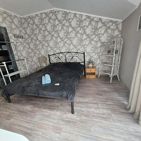 Гостьовий Будинок Осокорки Kiev Buitenkant foto